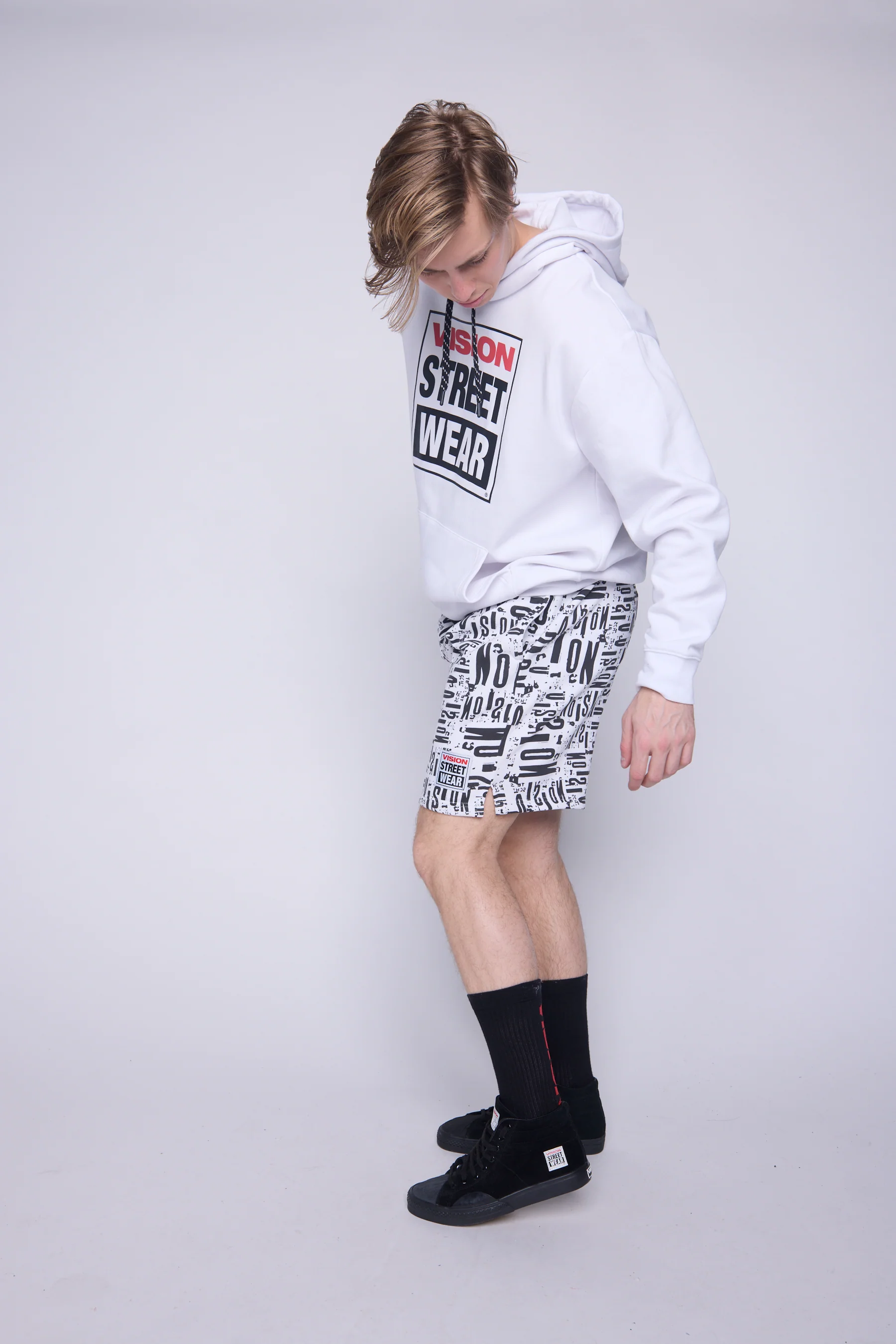 Aop Newspaper Shorts - Ivory - Image 4