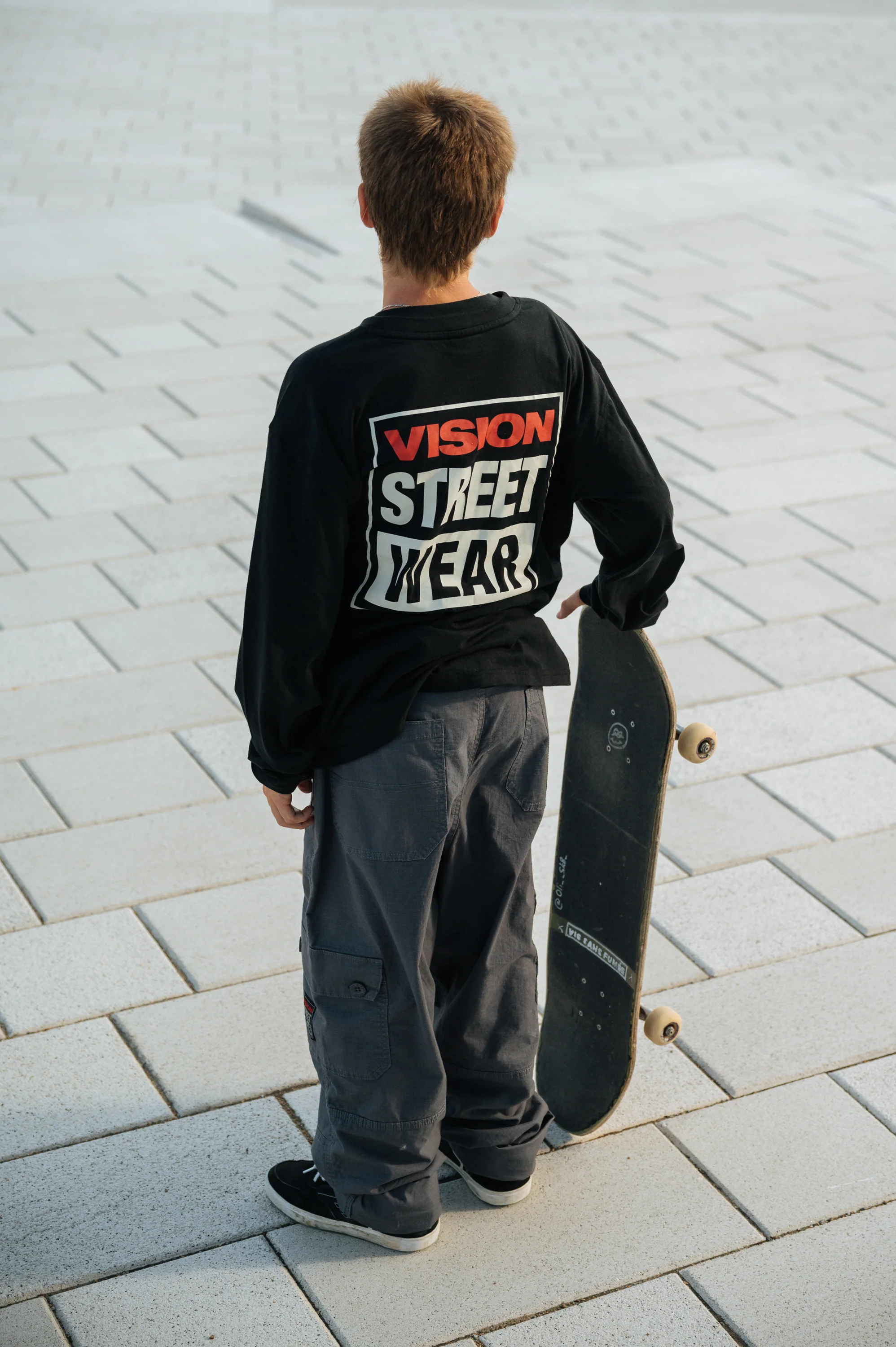 Long Sleeves Iconic Logo T-Shirt - Black - Image 6